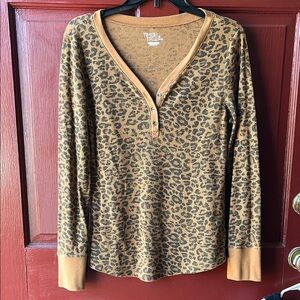 Leopard button Henley